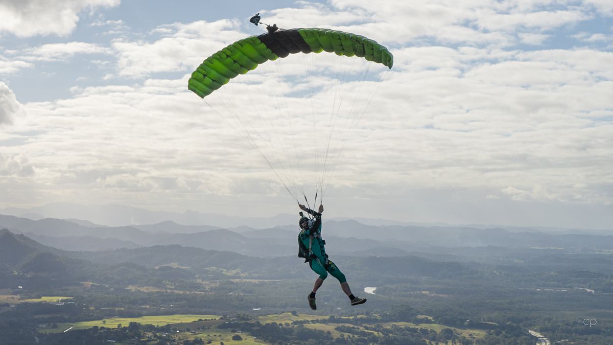 A jumper running out a landing