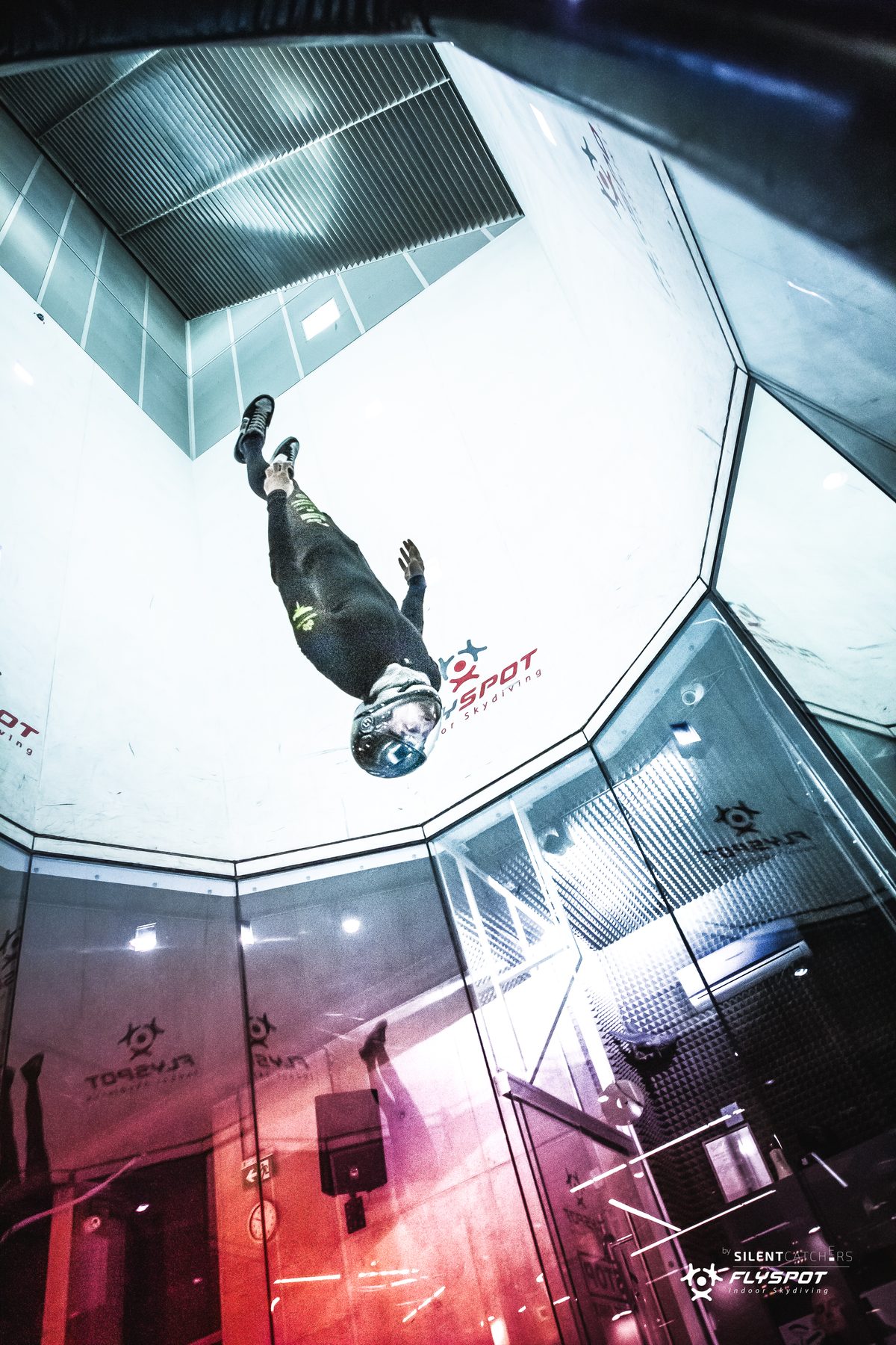Mason Corby and Keith Grealy training head down at Flyspot, Warsaw